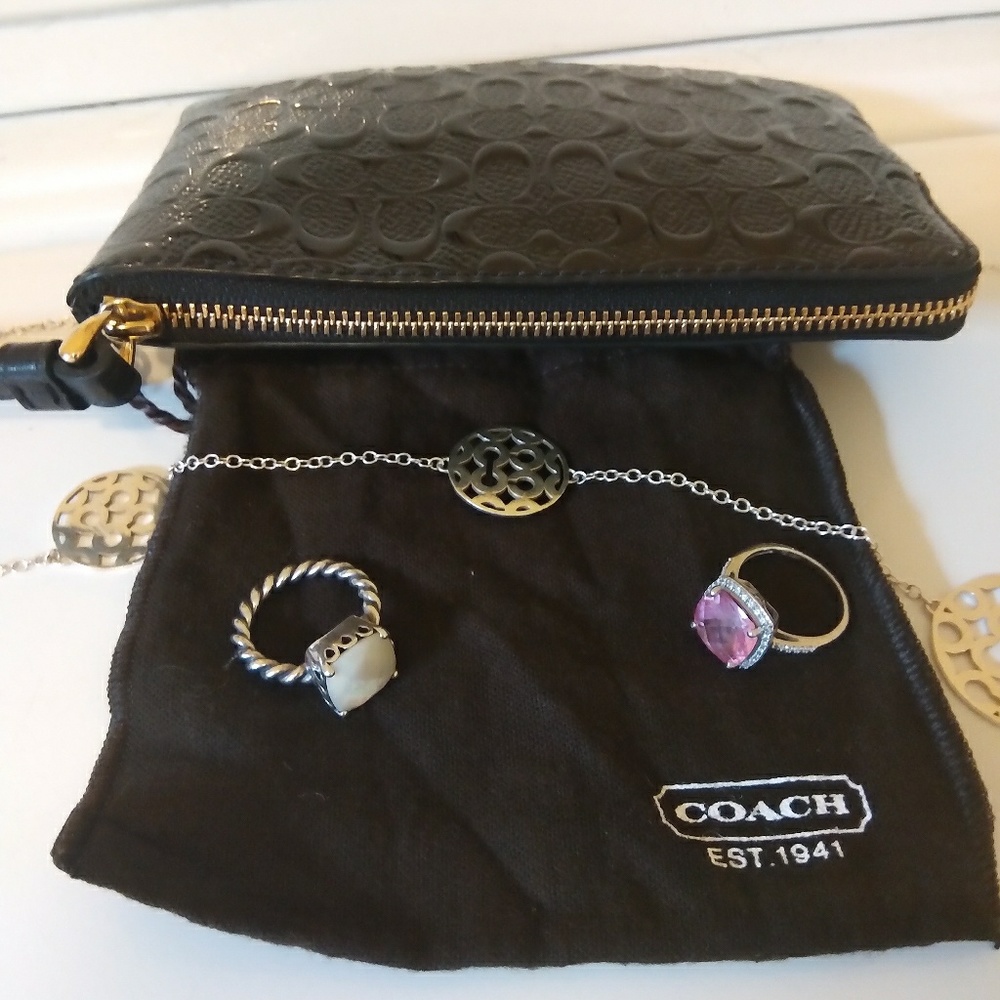 Coach wristlet - Picture 6 of 8